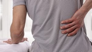 Keluhan Sakit Pinggang Bisa Sembuh dengan Minyak Kutus-kutus