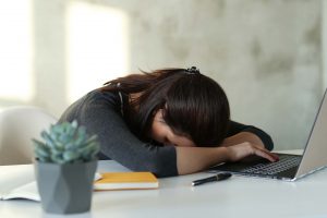 Cara Mudah Hilangkan Kantuk yang Ganggu Produktivitas