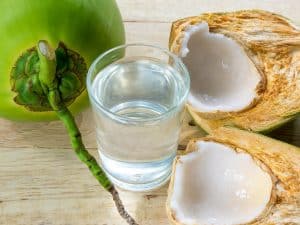 Ragam Manfaat dari Air Kelapa